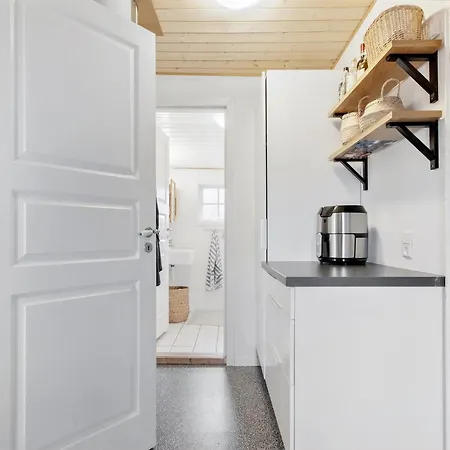 Aarno - 120m From The Sea By Interhome 度假居 *